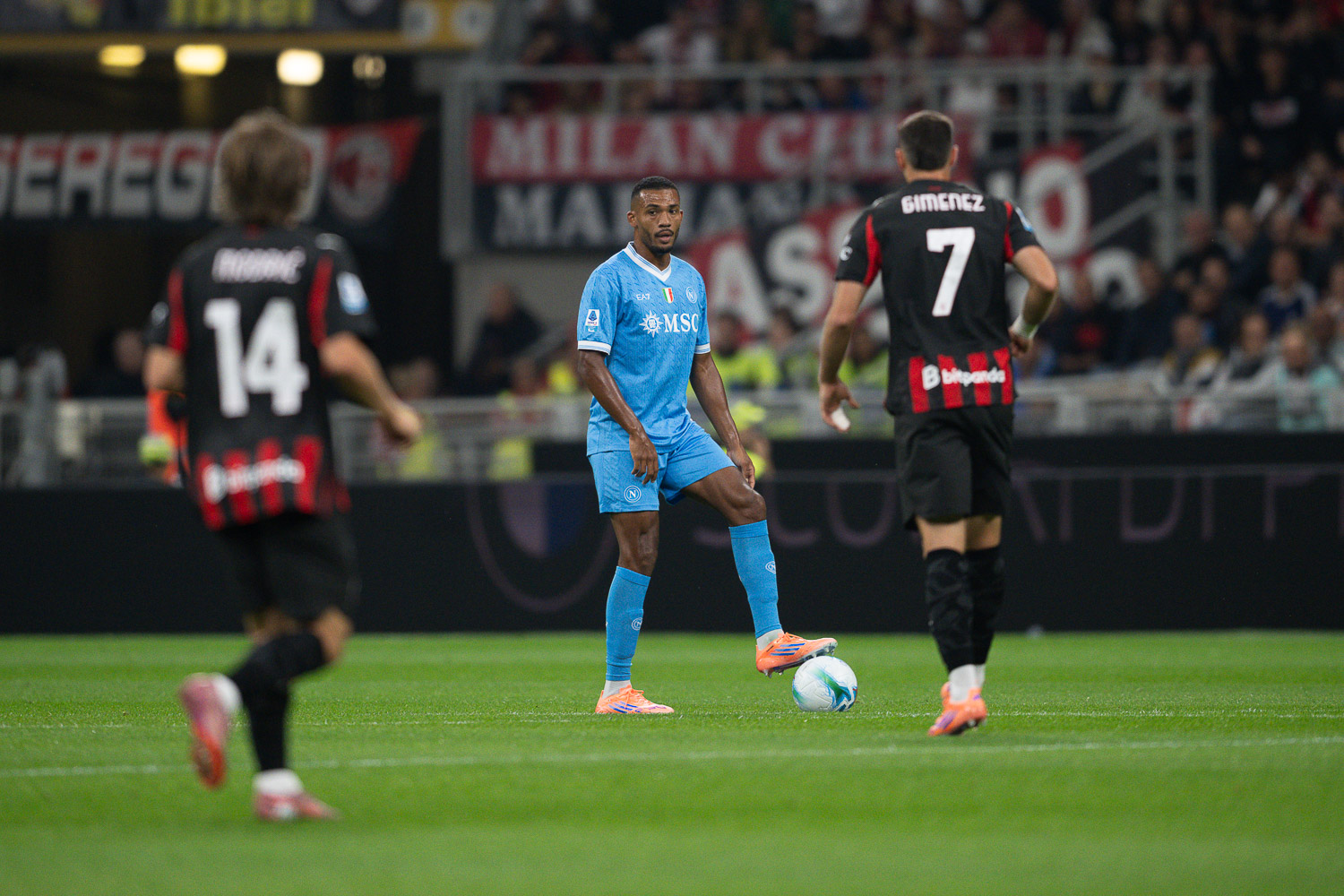 Milan - Napoli 2 - 1-3556