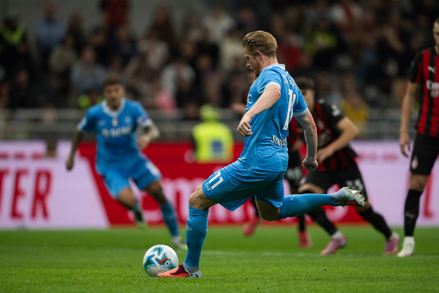 Kevin De Bruyne cetak gol penalti saat lawan AC Milan
