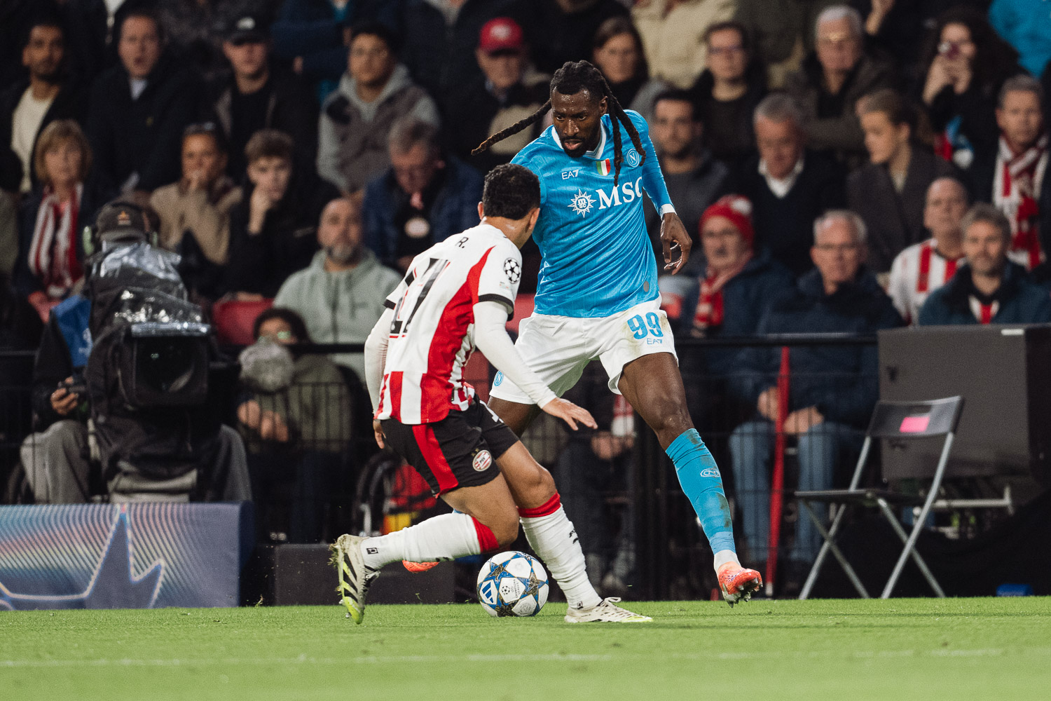 PSV Eindhoven - Napoli 6 - 2-3587