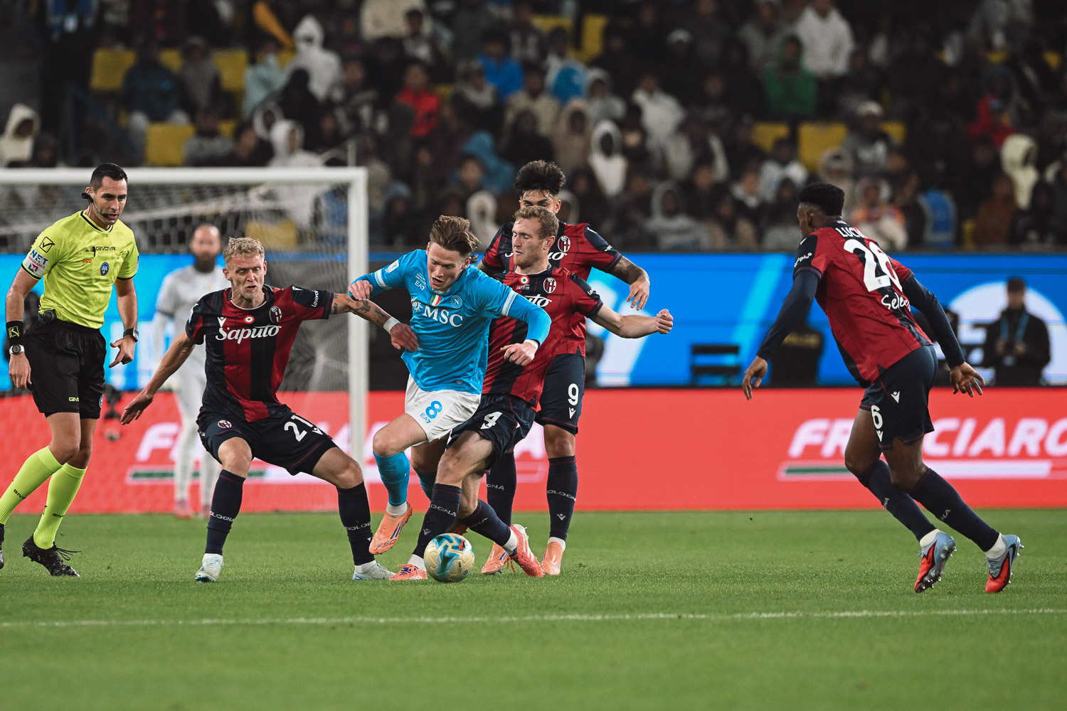 Napoli - Bologna 2 - 0-3768