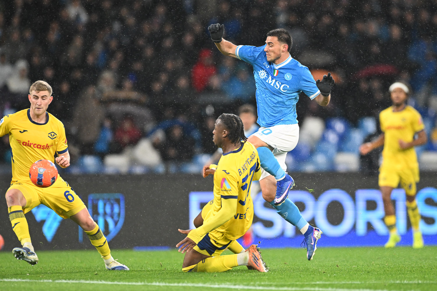 Napoli - Hellas Verona 2 - 2-3800