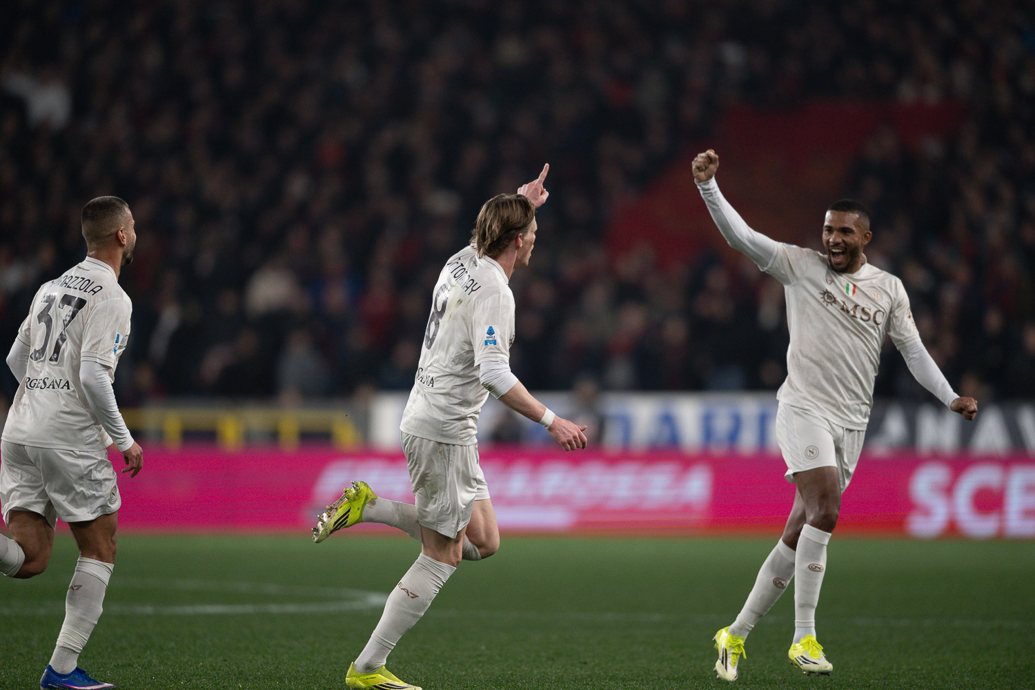 Genoa - Napoli 2 - 3-3887