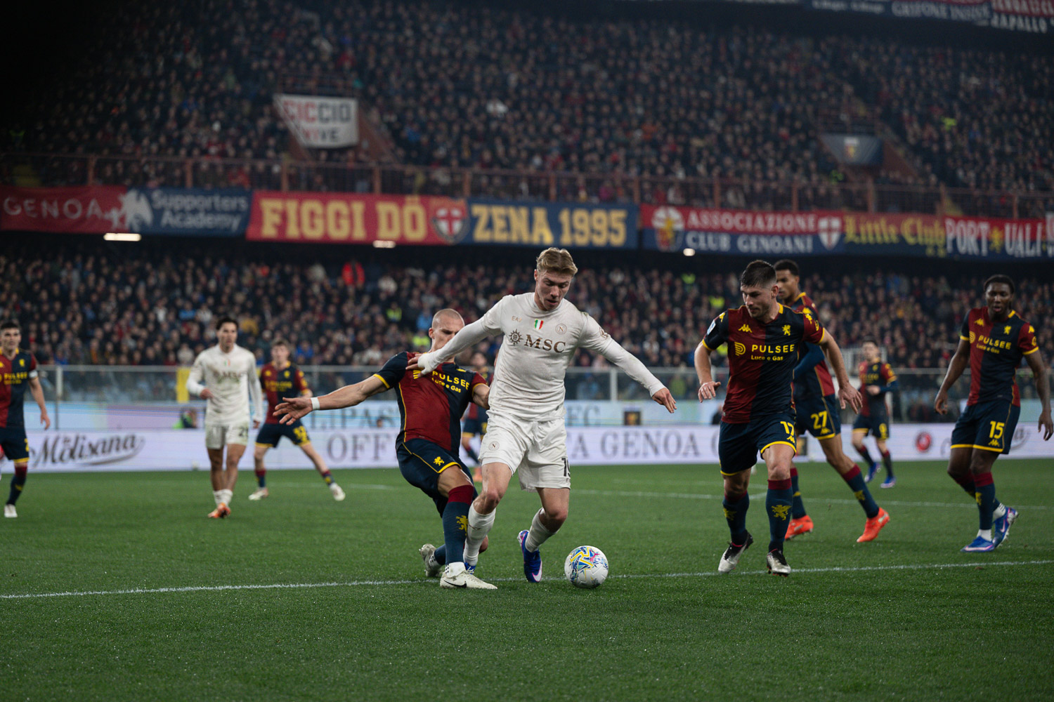 Genoa - Napoli 2 - 3-3891