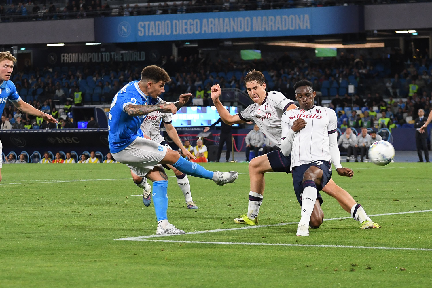 Napoli - Bologna 2 - 3-4030