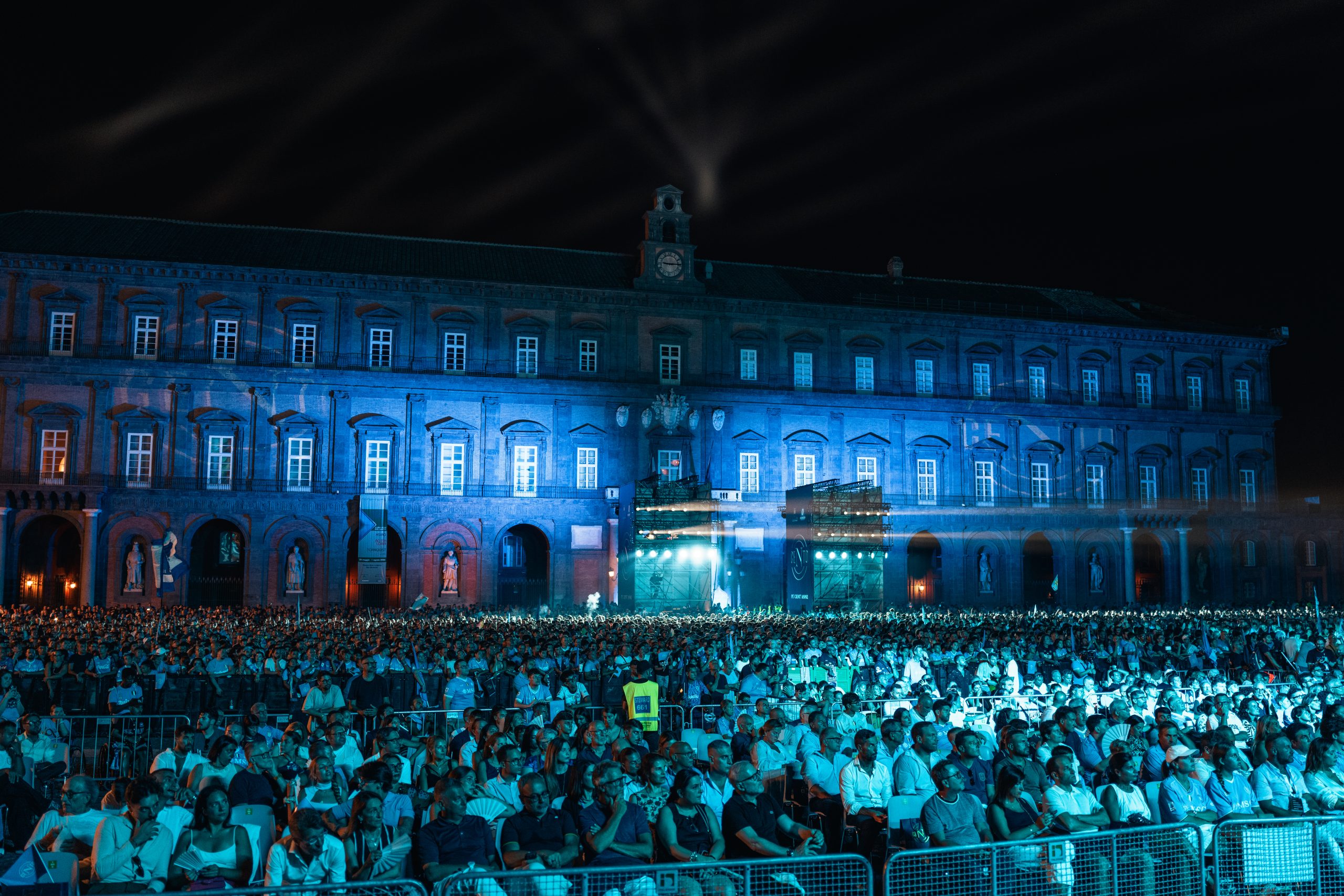 Napoli 100 | Piazza del Plebiscito-4087