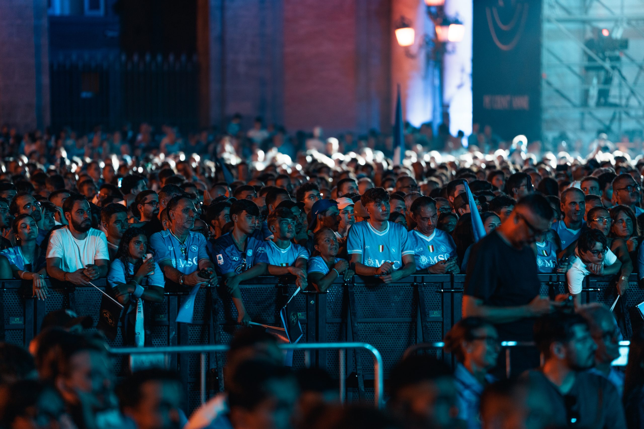 Napoli 100 | Piazza del Plebiscito-4089