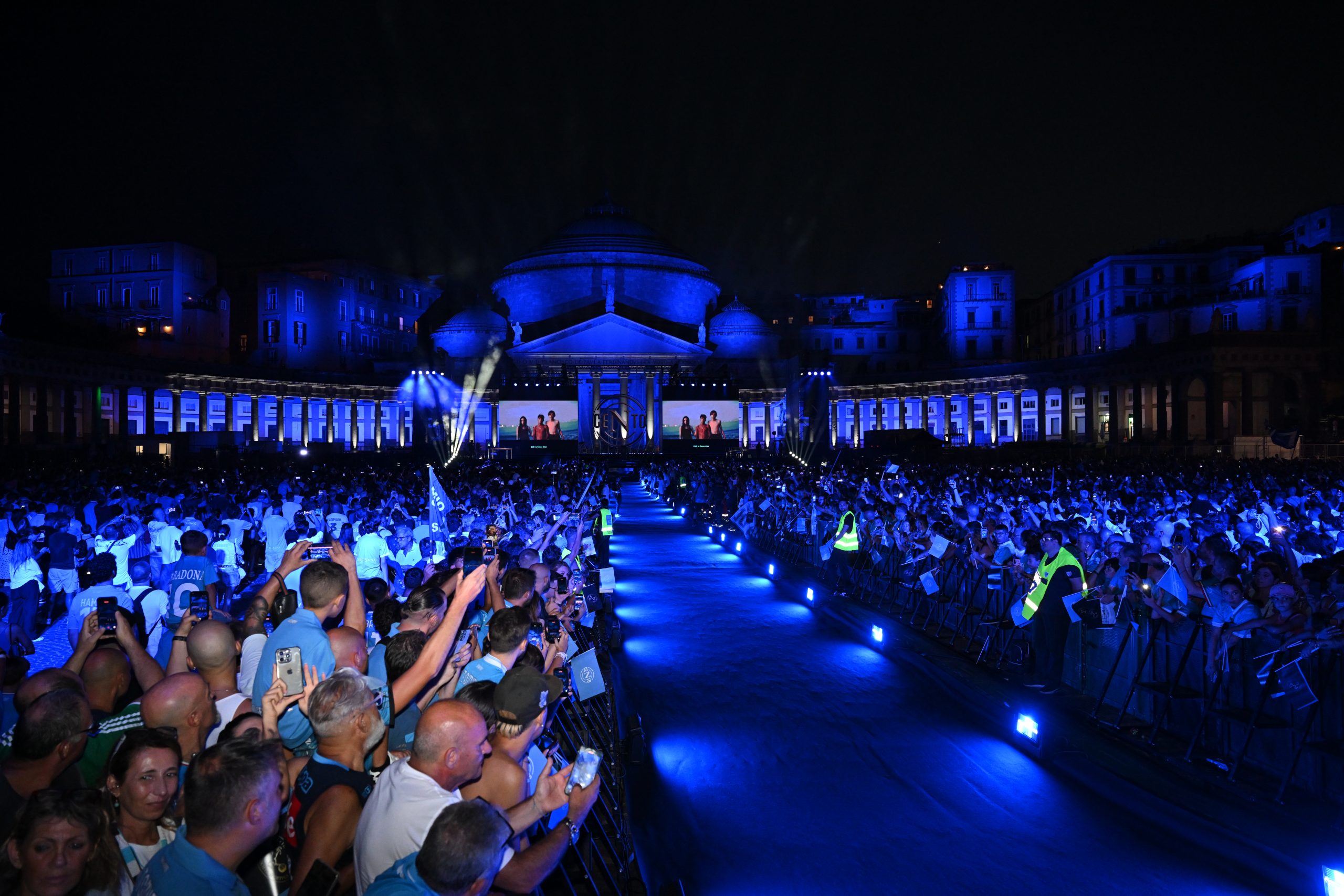 Napoli 100 | Piazza del Plebiscito-4100