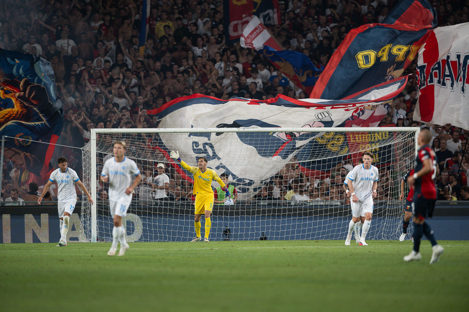 Genoa - Napoli 0 - 2-4205